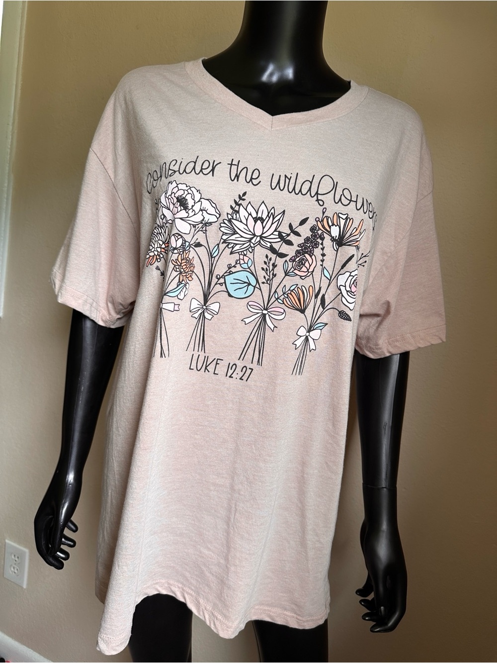 Love in Faith Dusty Pink “Consider the Wildflowers” Graphic Tee XL - Picture 2 of 10